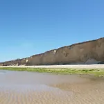 Gentlemen Au Premier étage à 50 Metres De La * Sangatte