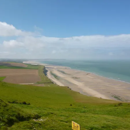 Gentlemen Au Premier Etage A 50 Metres De La