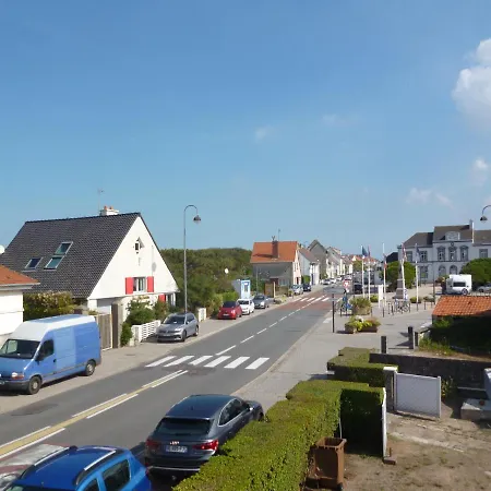 Gentlemen Au Premier Etage A 50 Metres De La Сангатт