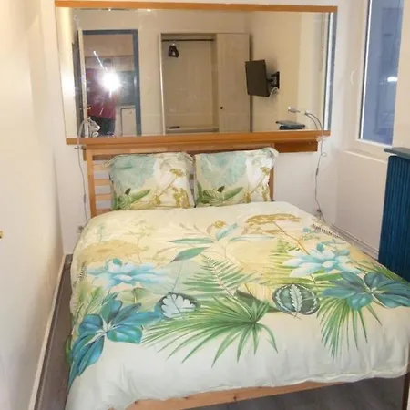 Gentlemen Au Premier Etage A 50 Metres De La * Сангатт