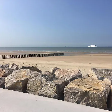 Gentlemen Au Premier Etage A 50 Metres De La Апартаменты *