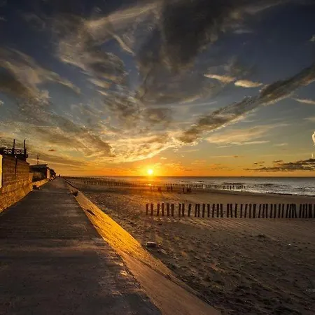 Gentlemen Au Premier Etage A 50 Metres De La 아파트 *