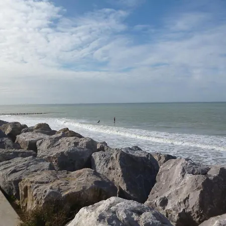 아파트 Gentlemen Au Premier Etage A 50 Metres De La *